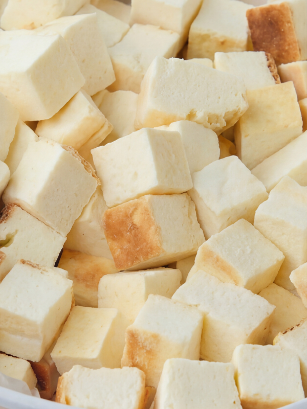 Freeze Dried San Sebastian Cheesecake – Kurutulmuş Çıtır Cheesecake Küpleri, Karamelize Atıştırmalık