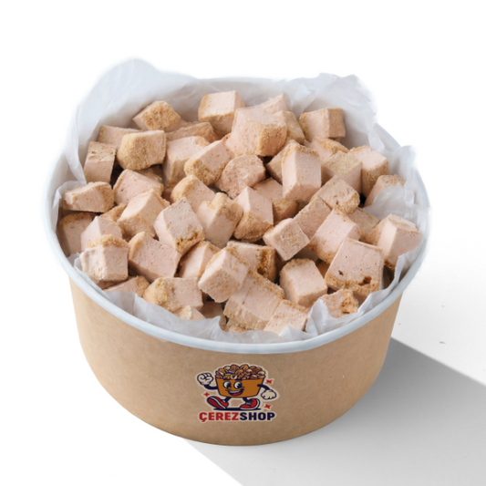 Freeze Dried Çilekli Cheesecake – Kurutulmuş Çıtır Cheesecake Küpleri, Tatlı Küpleri Atıştırmalık