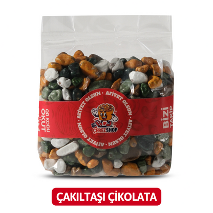 Renkli sütlü çakıltaşı çikolata ve şekerleme - Bayram ve iftar sonrası için çocukların favorisi eğlenceli tatlı ikramı.