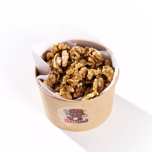 Yüksek Omega-3 Kaynağı İşlemsiz Çiğ Ceviz - Beyin Sağlığını Destekleyen, Kalp Dostu ve Diyetler İçin Tok Tutan En Sağlıklı Ara Öğün Seçeneği.