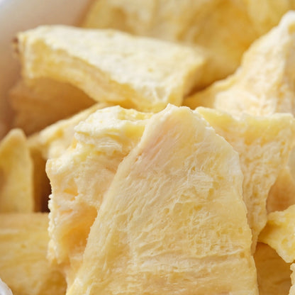 Freeze Dried Ananas yakın plan dondurularak kurutulmuş ananas dilimi dokusu