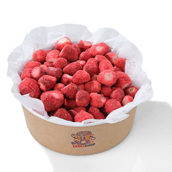 Çerezshop Freeze Dried Çilek büyük kase içinde dondurularak kurutulmuş çıtır meyve cipsi