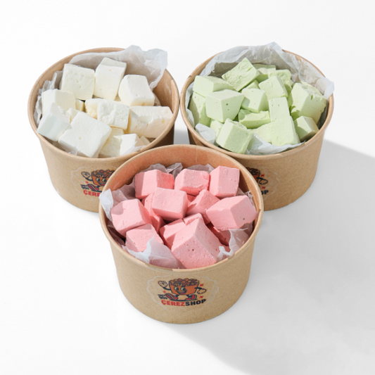 Freeze dreid çilek vanilya antep fıstıklı dondurma 3'lü set küçük Çerezshop kase içinde