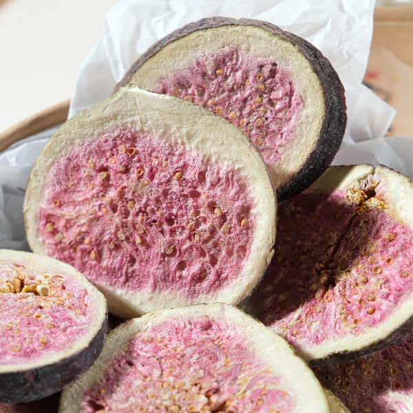 Freeze Dried İncir yakın plan dondurularak kurutulmuş meyve dokusu