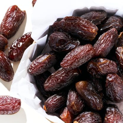 yakın çekim medine iri hurma lüks iftar ve sahur